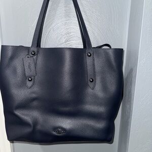 Authentic Coach Leather Tote Bag